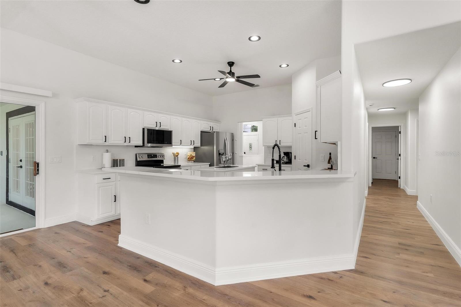 39634 HARBOR HILLS BLVD BLVD, LADY LAKE, FL, 32159