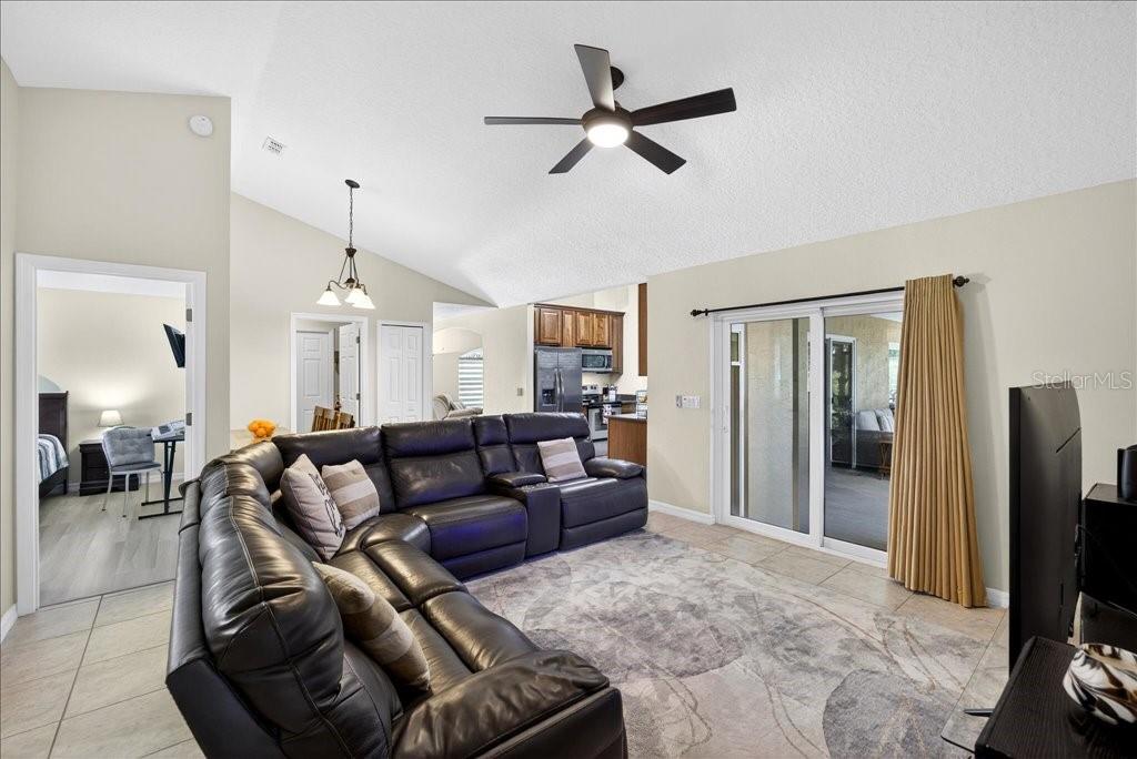 42 RUSSELL DR, PALM COAST, FL, 32164