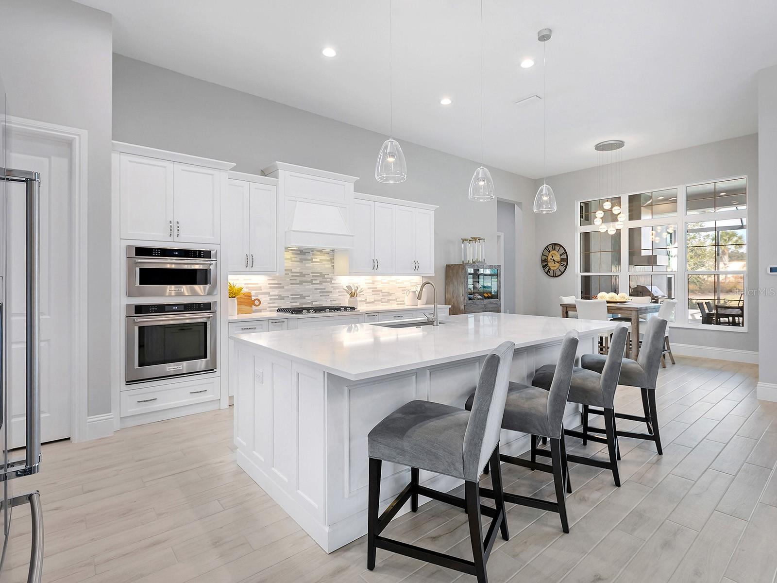 8556 PAVIA WAY, LAKEWOOD RANCH, FL, 34202