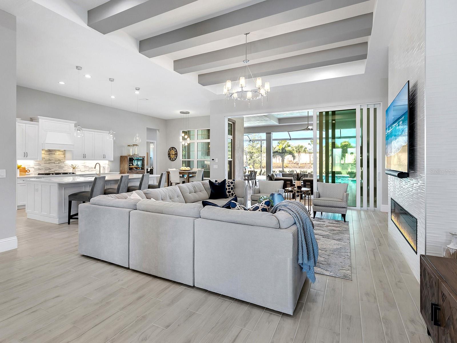 8556 PAVIA WAY, LAKEWOOD RANCH, FL, 34202