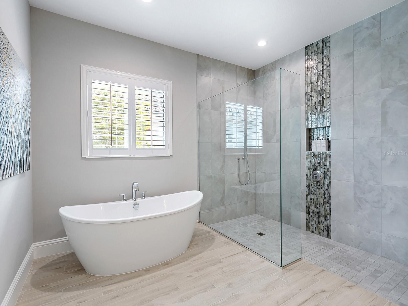 8556 PAVIA WAY, LAKEWOOD RANCH, FL, 34202