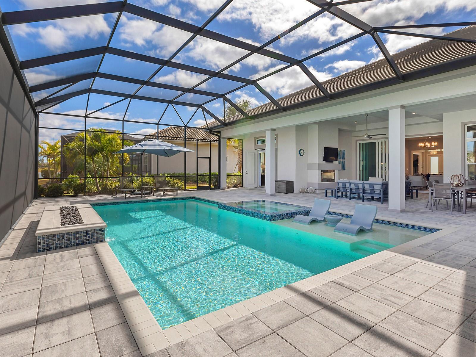 8556 PAVIA WAY, LAKEWOOD RANCH, FL, 34202