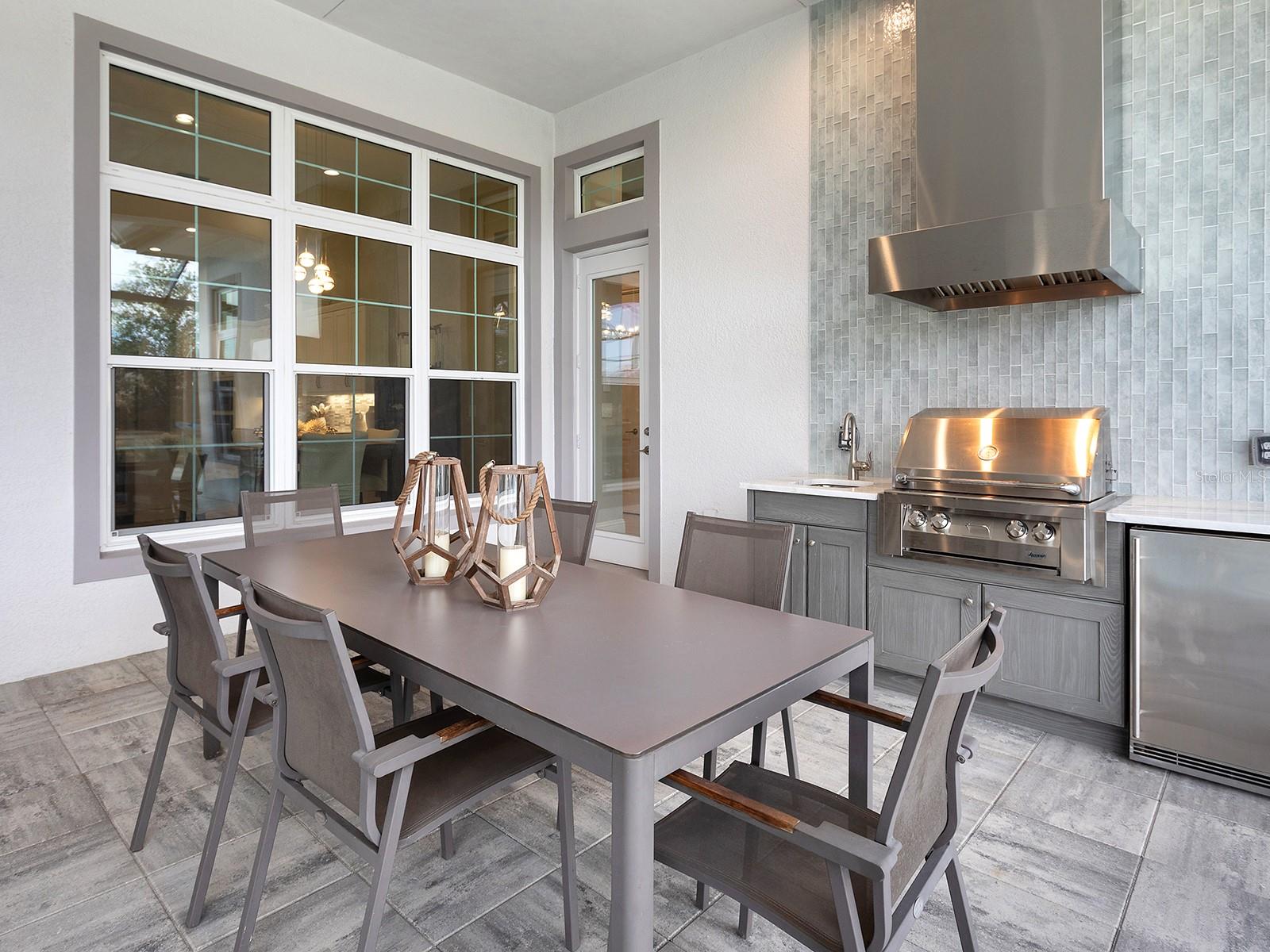 8556 PAVIA WAY, LAKEWOOD RANCH, FL, 34202