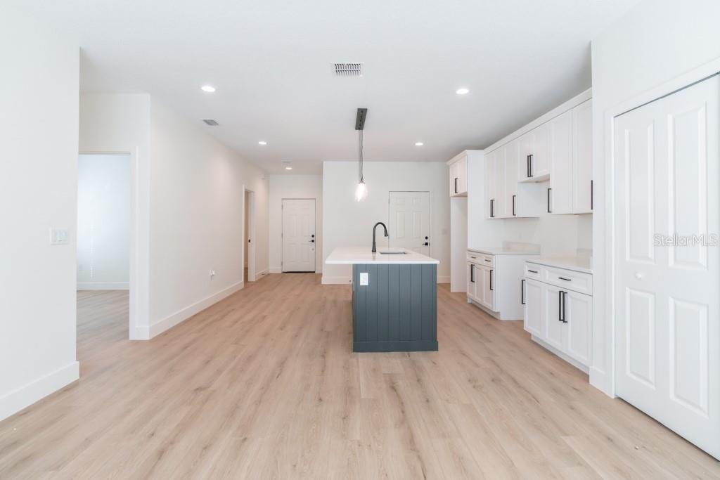 40 W 12TH ST, APOPKA, FL, 32703