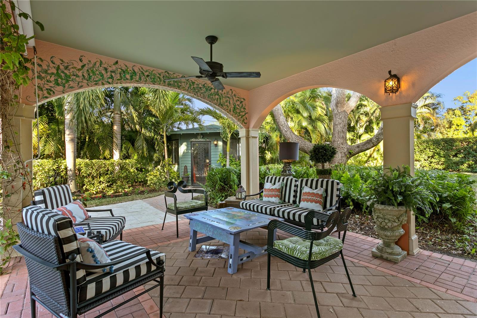 7211 3RD AVE S, ST PETERSBURG, FL, 33707