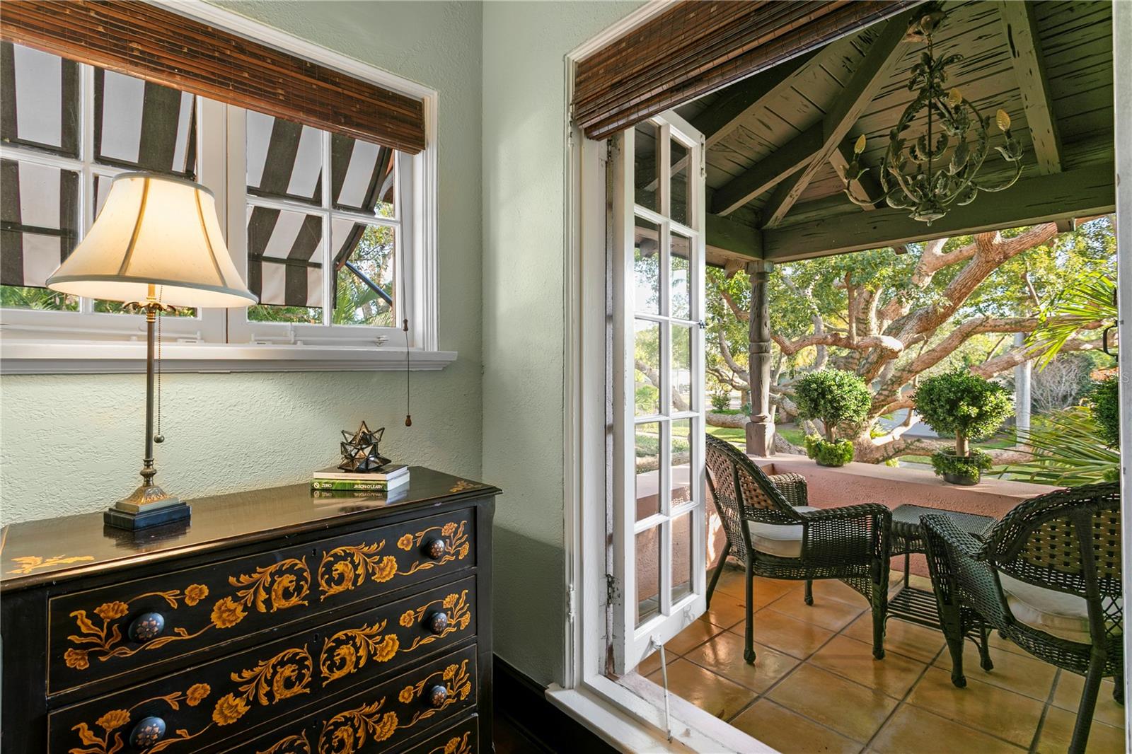 7211 3RD AVE S, ST PETERSBURG, FL, 33707