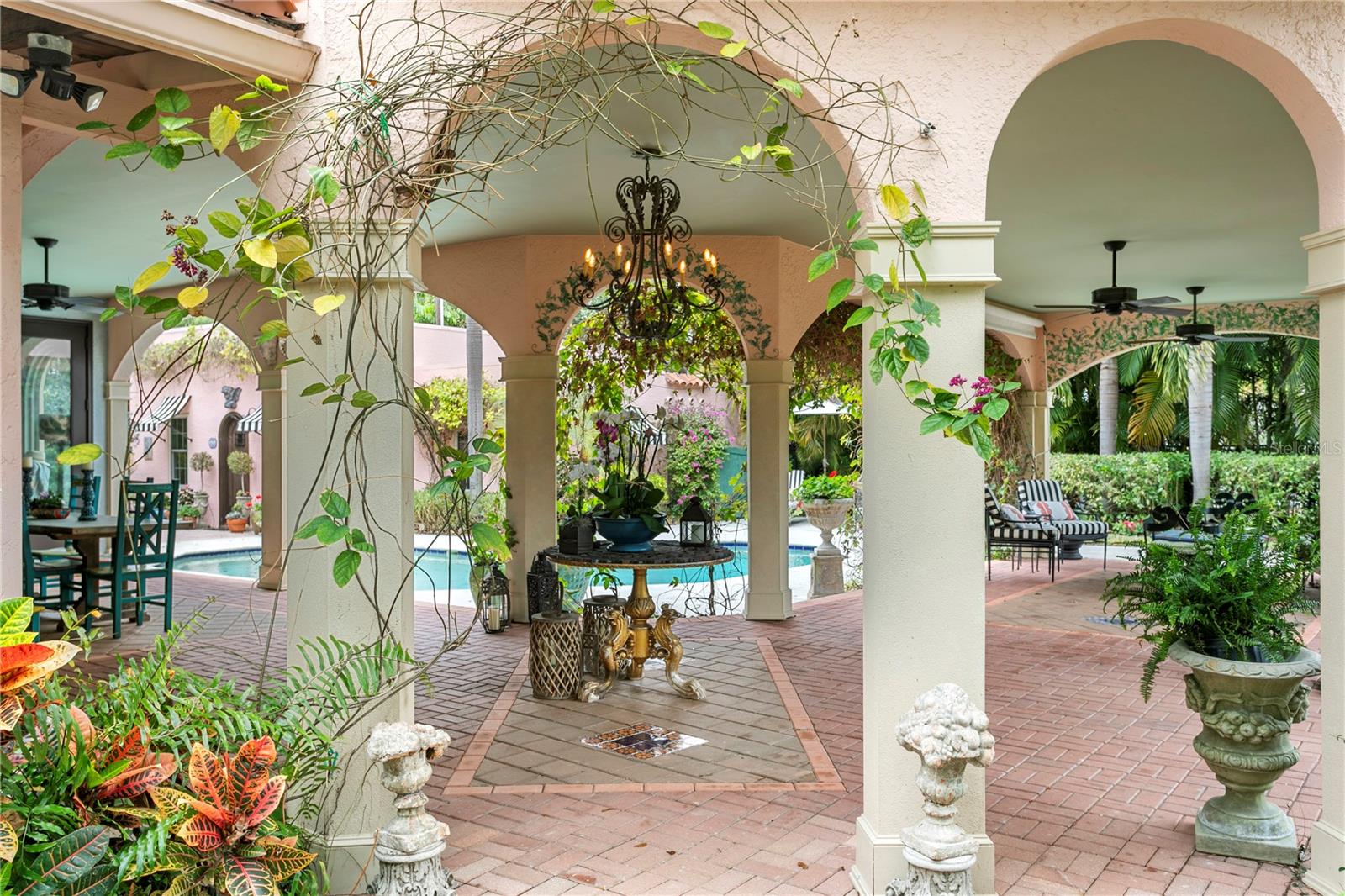 7211 3RD AVE S, ST PETERSBURG, FL, 33707