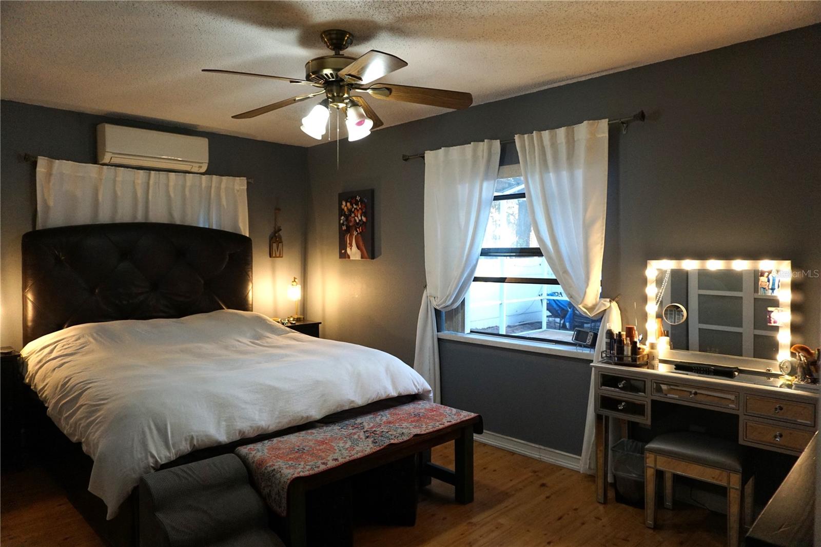 2300 37TH AVE N, ST PETERSBURG, FL, 33713