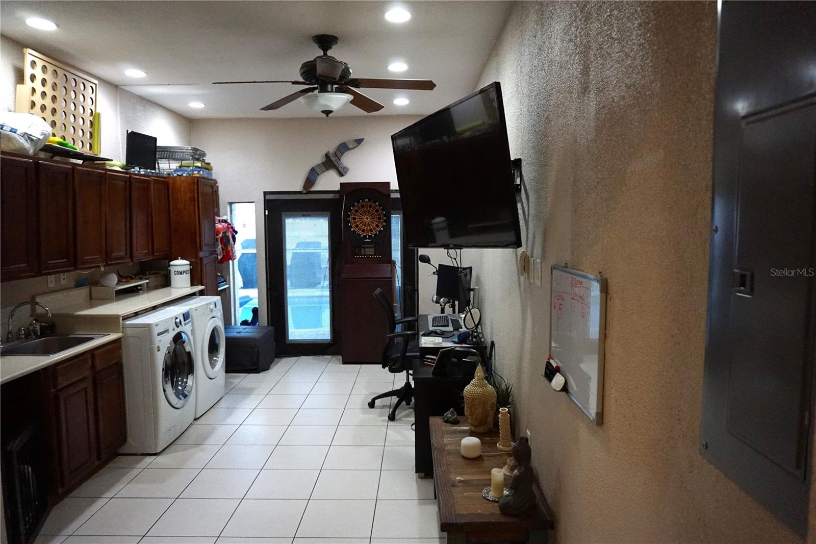 2300 37TH AVE N, ST PETERSBURG, FL, 33713