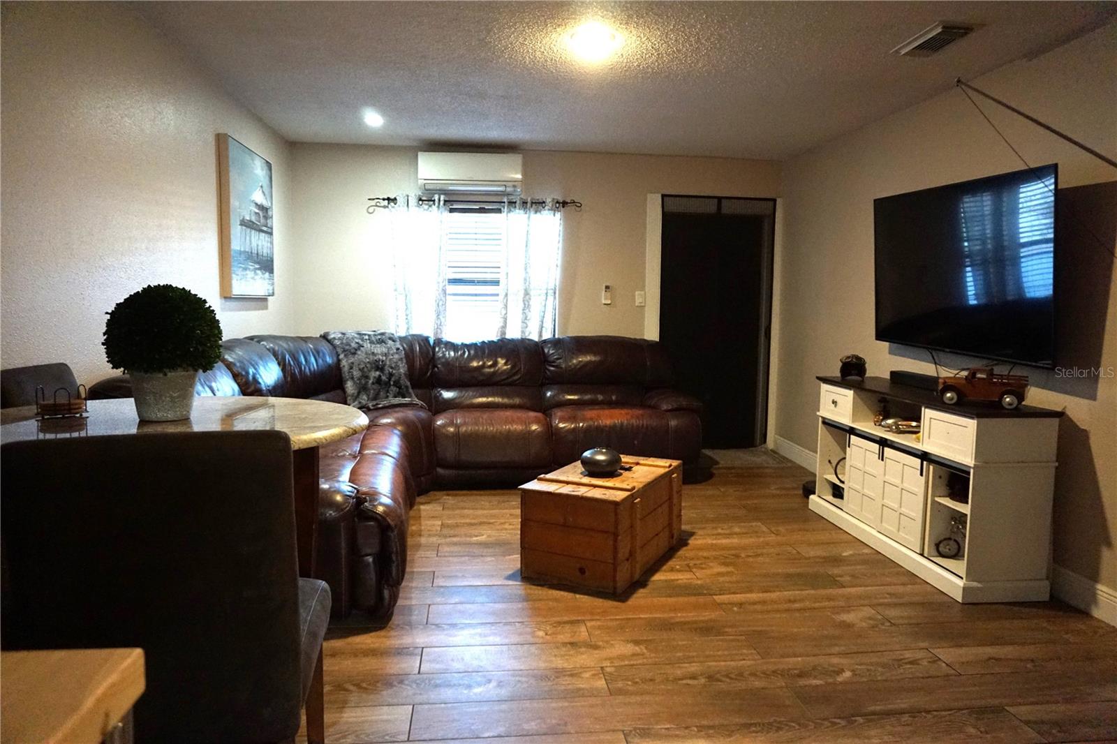 2300 37TH AVE N, ST PETERSBURG, FL, 33713