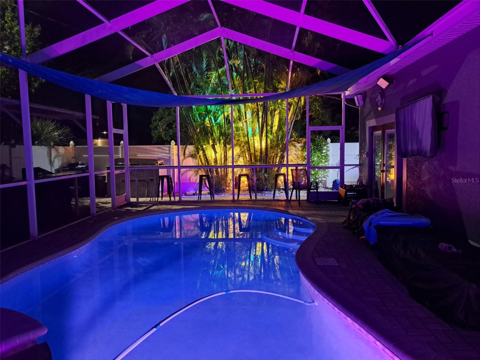 2300 37TH AVE N, ST PETERSBURG, FL, 33713