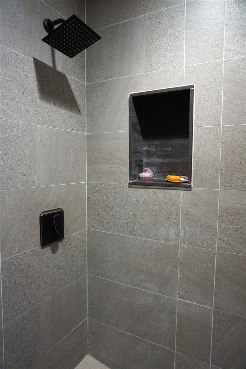 2300 37TH AVE N, ST PETERSBURG, FL, 33713