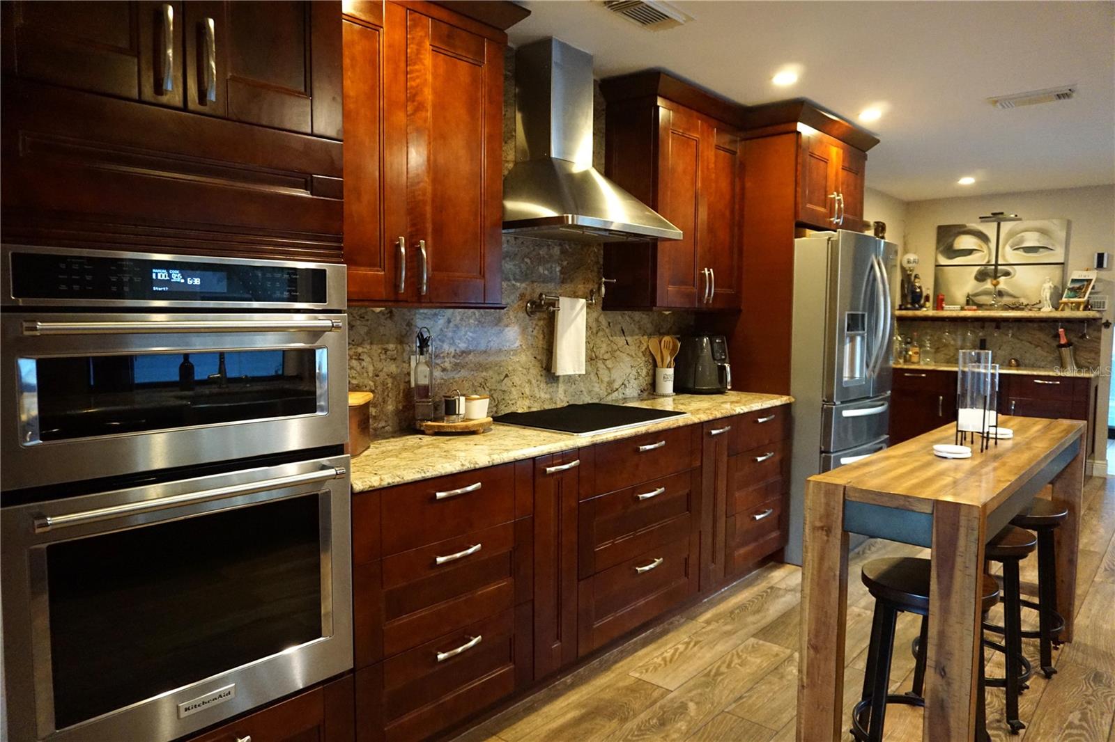 2300 37TH AVE N, ST PETERSBURG, FL, 33713