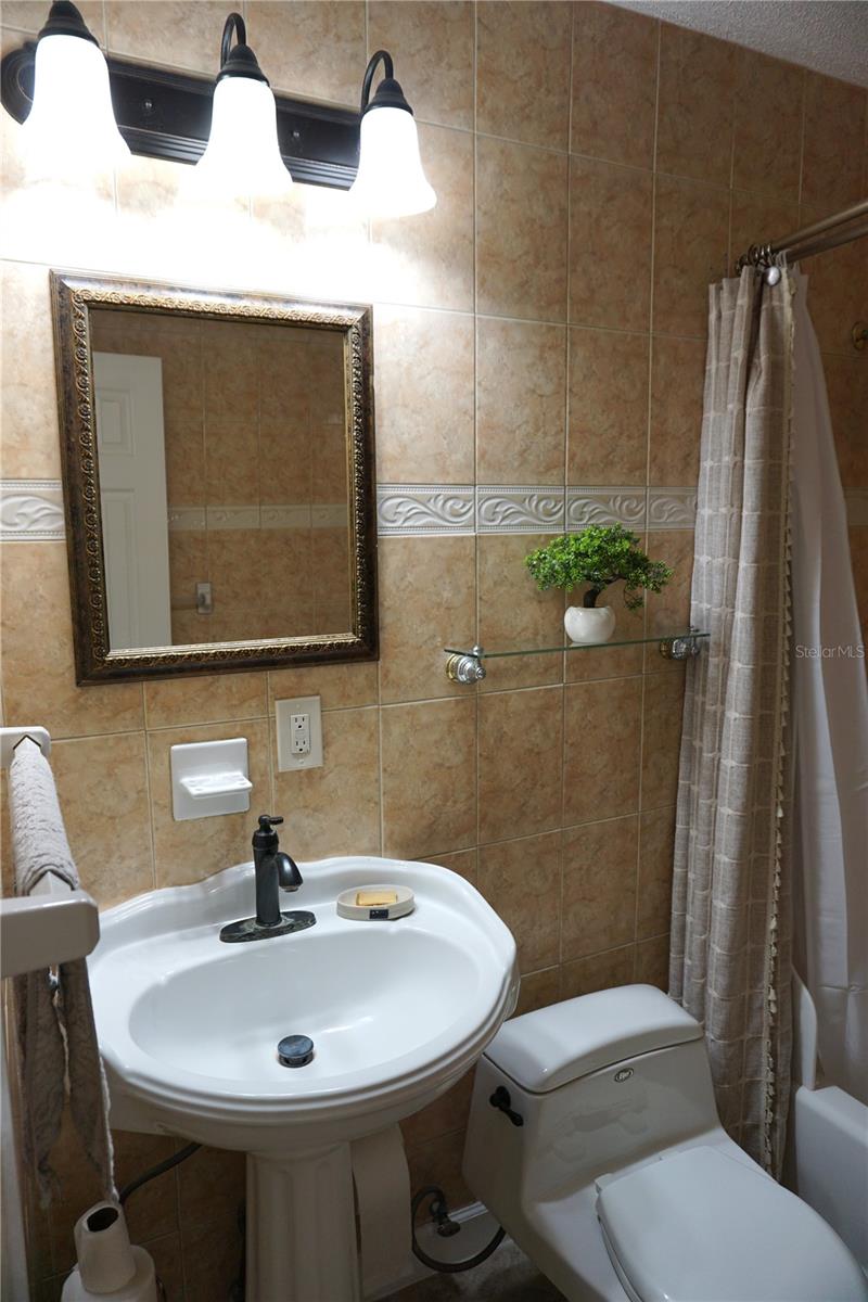 2300 37TH AVE N, ST PETERSBURG, FL, 33713