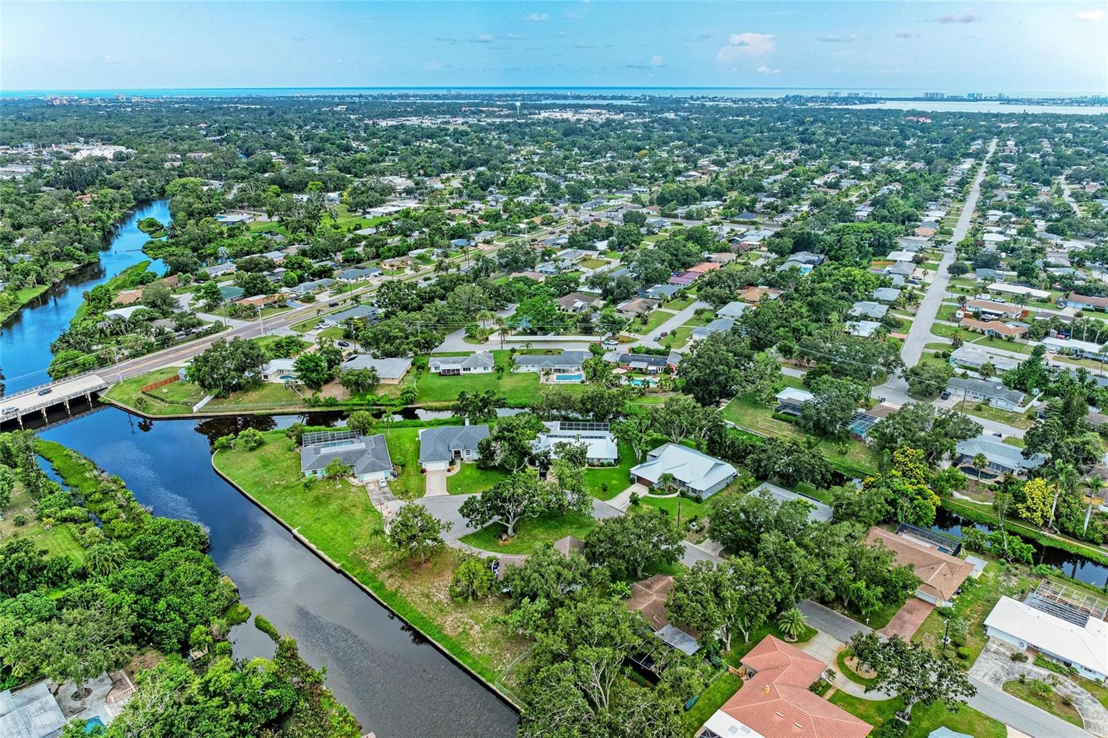 2705 S BRINK AVE, SARASOTA, FL, 34239