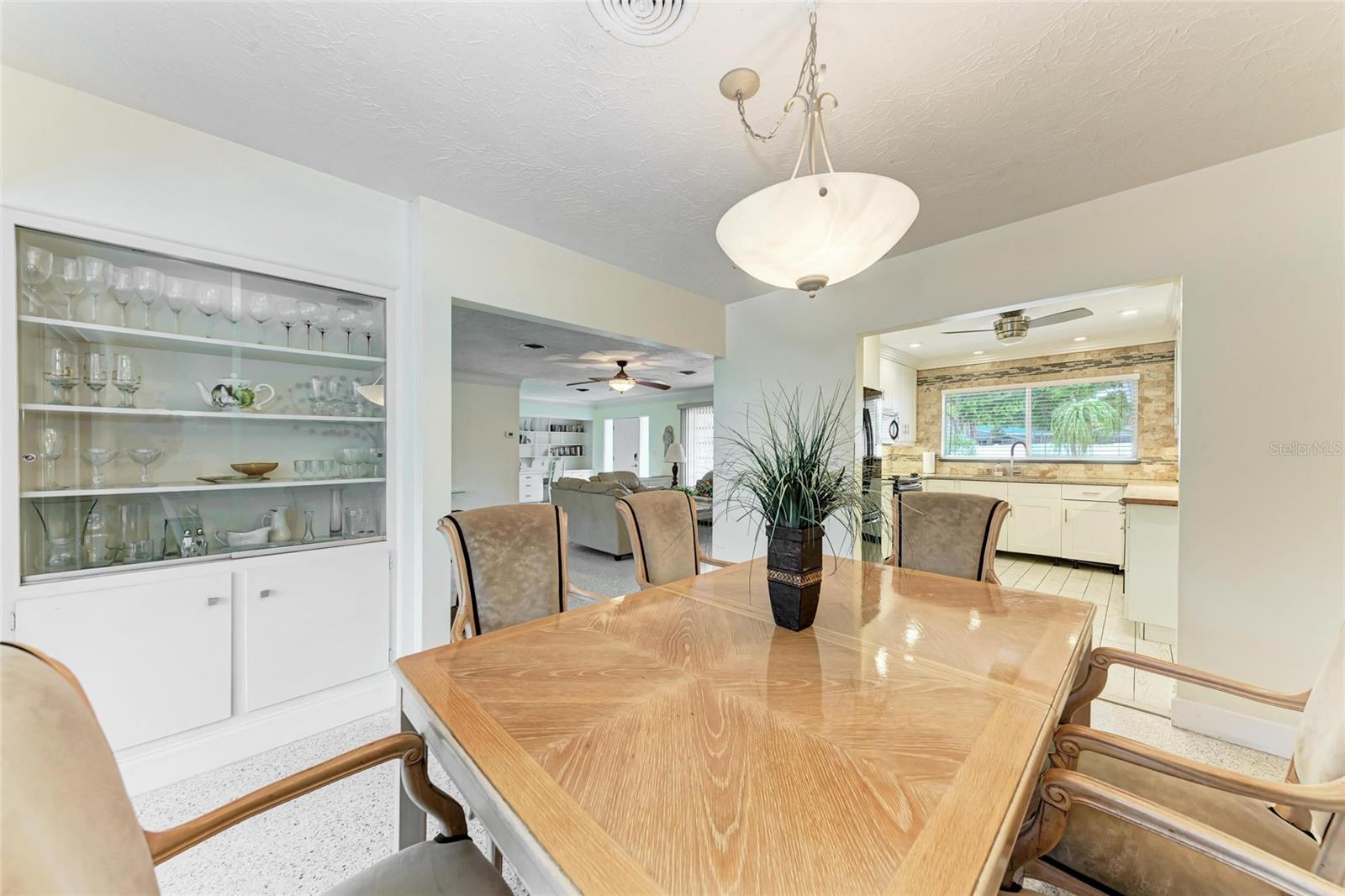 2705 S BRINK AVE, SARASOTA, FL, 34239