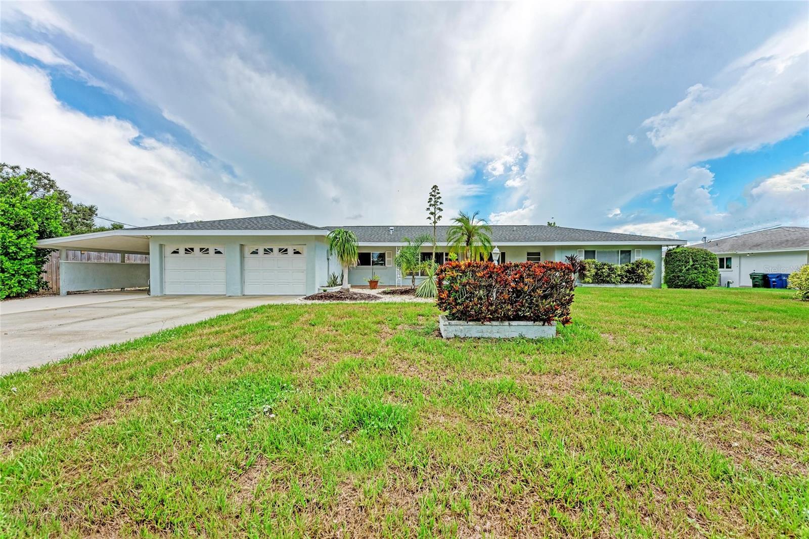 2705 S BRINK AVE, SARASOTA, FL, 34239