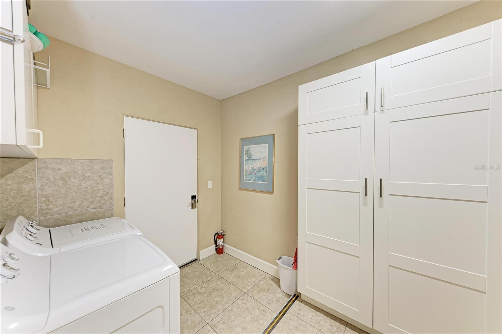 2705 S BRINK AVE, SARASOTA, FL, 34239