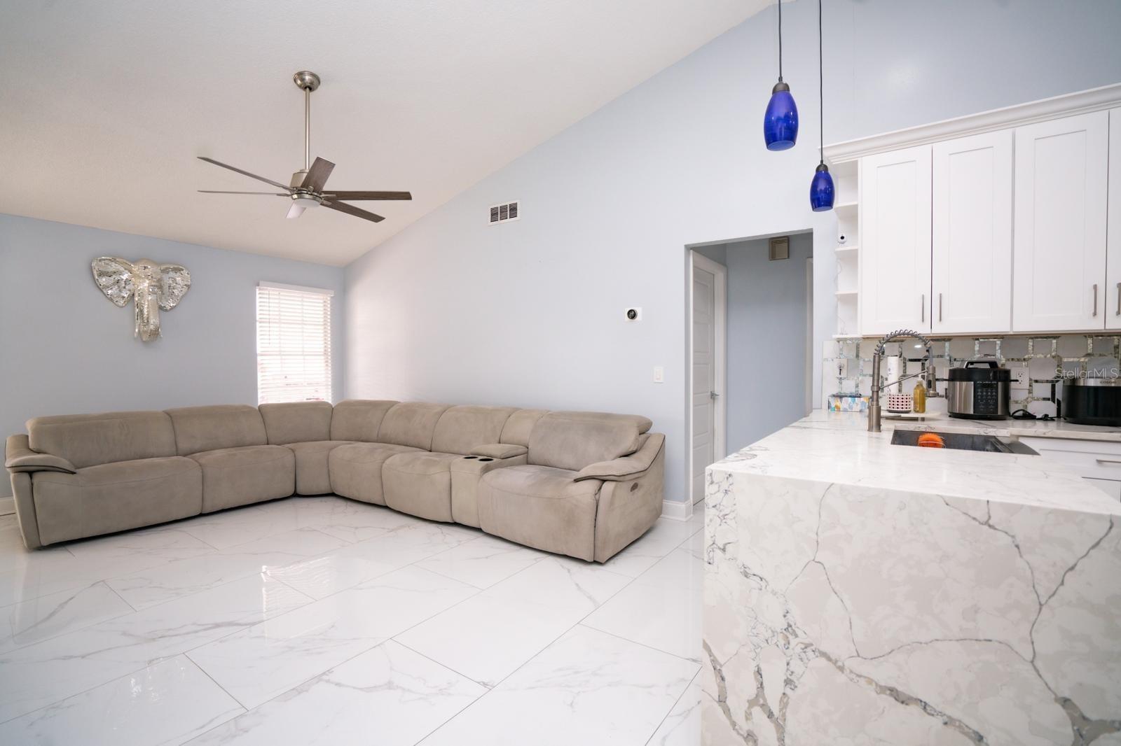 6502 YELLOWHAMMER AVE, TAMPA, FL, 33625