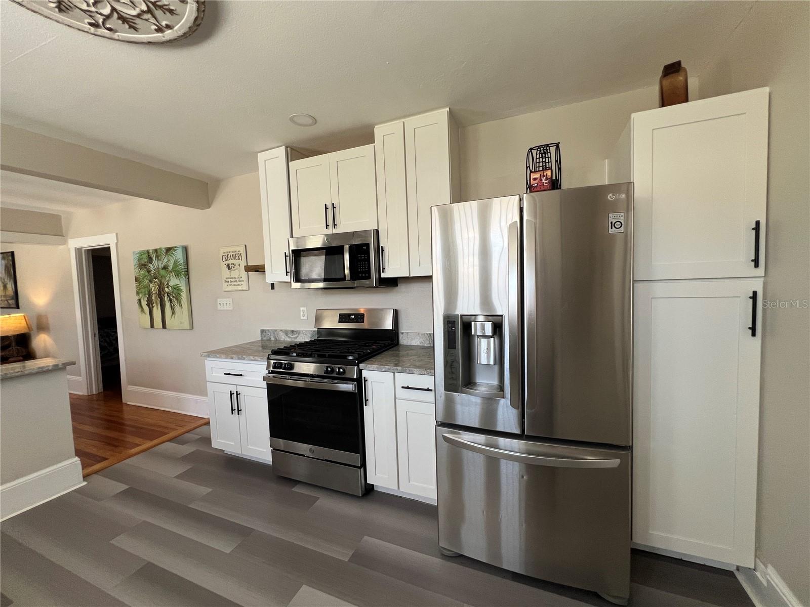 914 17TH ST W, BRADENTON, FL, 34205