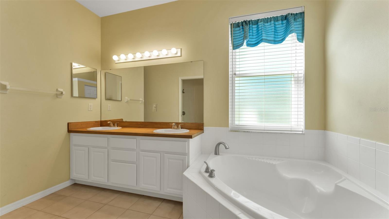 4024 WINDCHIME LN, LAKELAND, FL, 33811