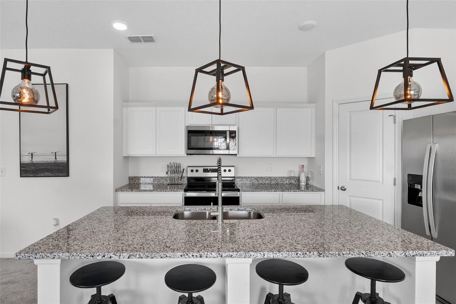 1691 BEAR MOUNTAIN LN, MINNEOLA, FL, 34715