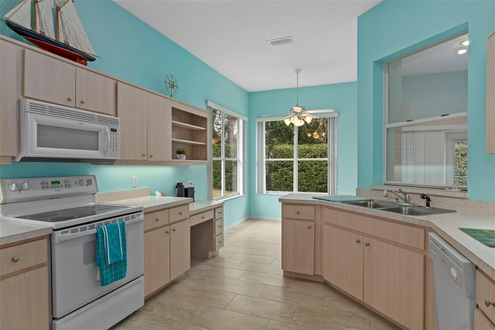 15 W BYRSONIMA LOOP, HOMOSASSA, FL, 34446