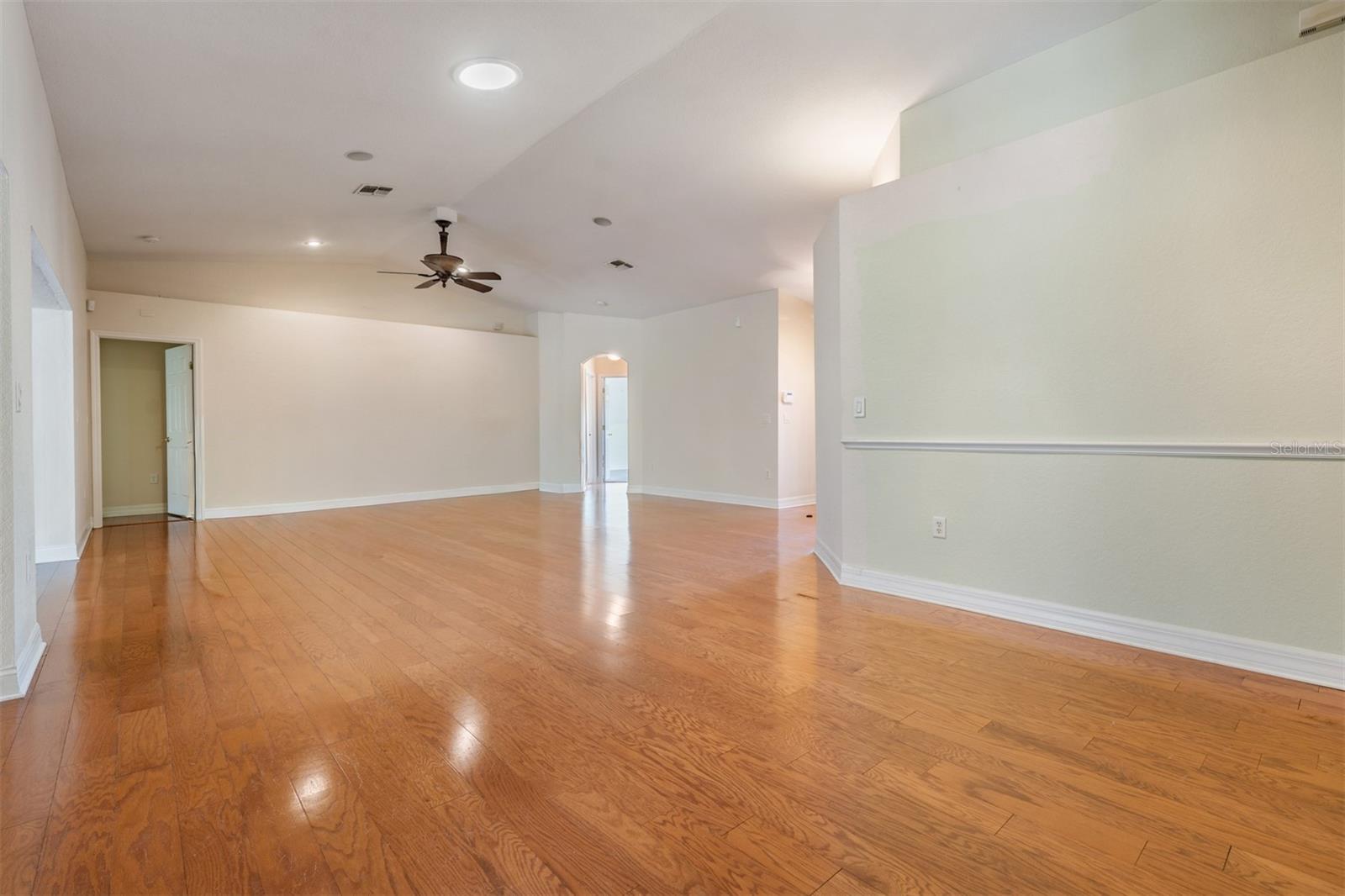 10133 COLLAR DR, SAN ANTONIO, FL, 33576