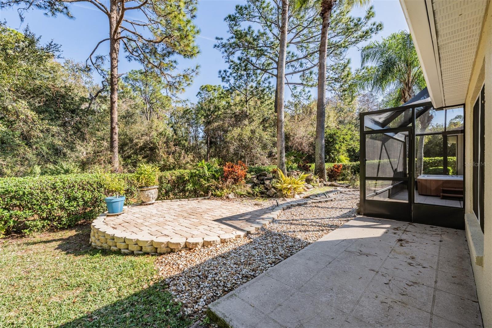 10133 COLLAR DR, SAN ANTONIO, FL, 33576