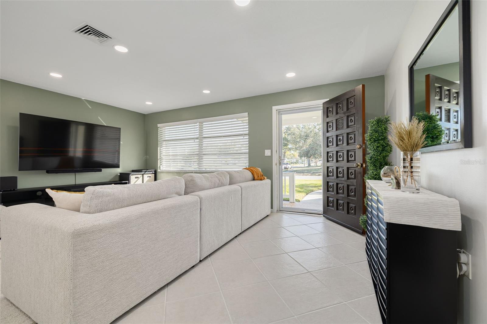 1736 ALGONQUIN DR, CLEARWATER, FL, 33755