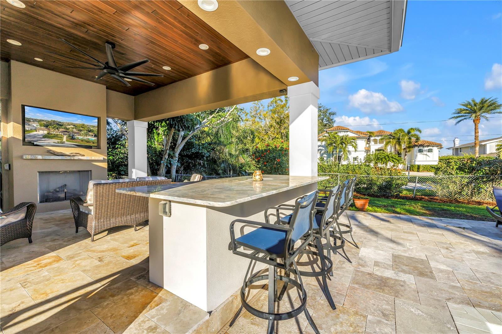 134 RIVIERA WAY NE, ST PETERSBURG, FL, 33704