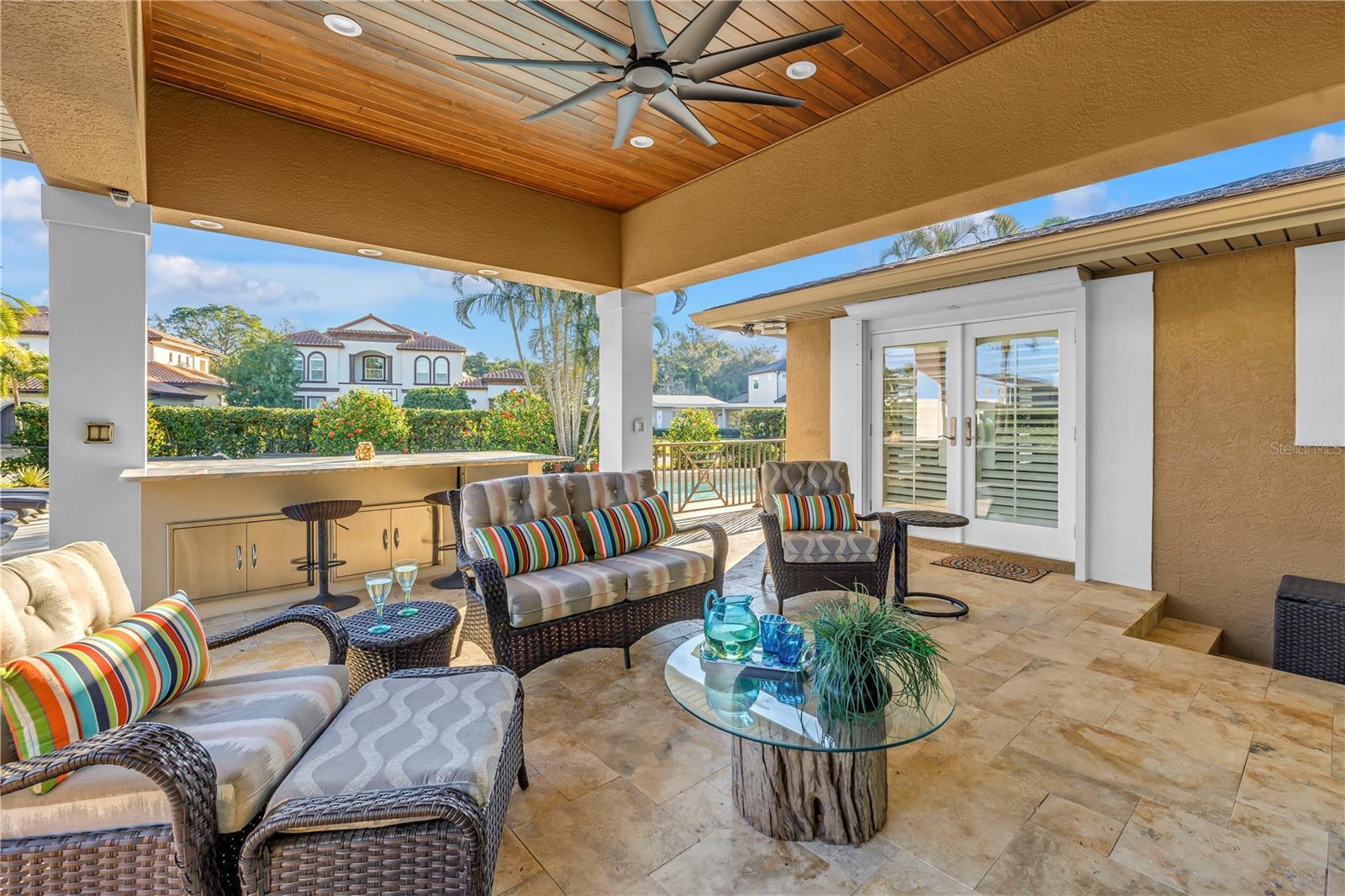 134 RIVIERA WAY NE, ST PETERSBURG, FL, 33704