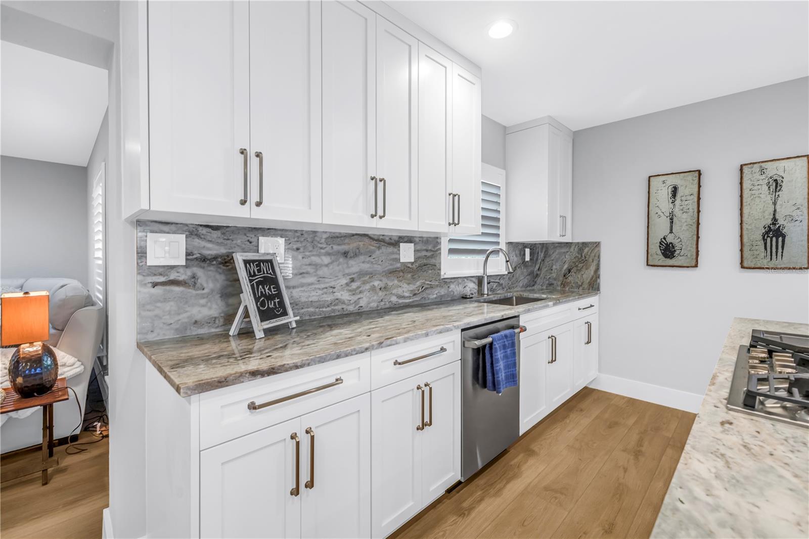 134 RIVIERA WAY NE, ST PETERSBURG, FL, 33704