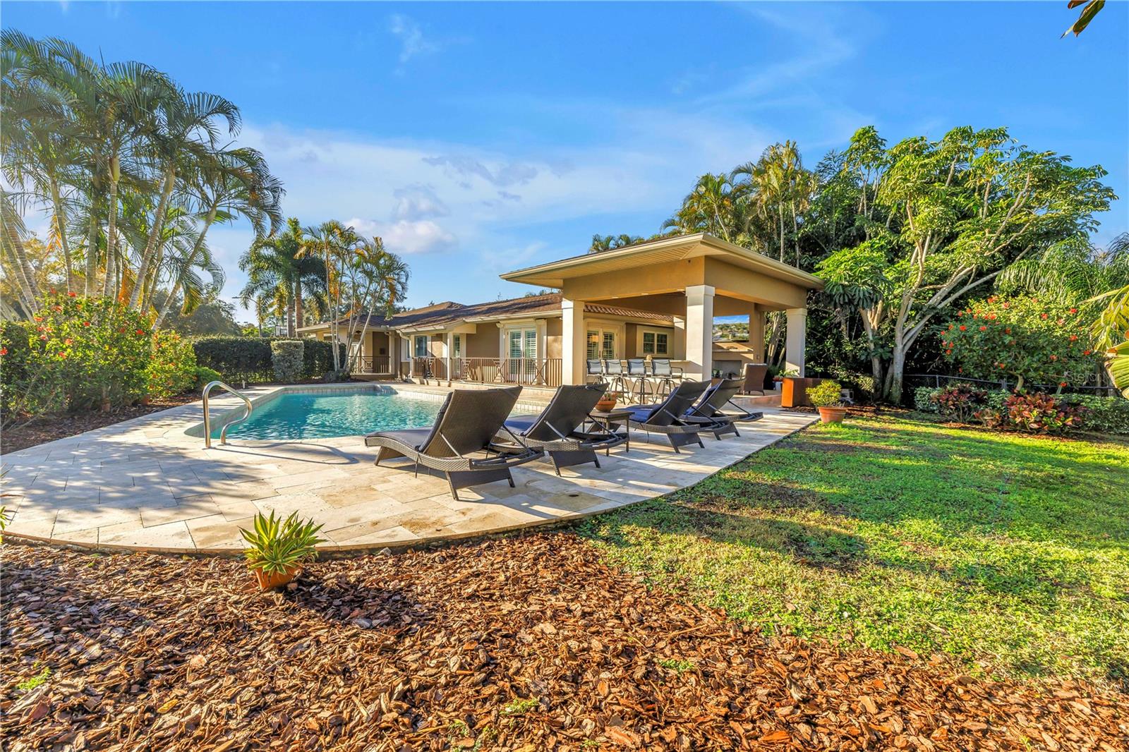 134 RIVIERA WAY NE, ST PETERSBURG, FL, 33704