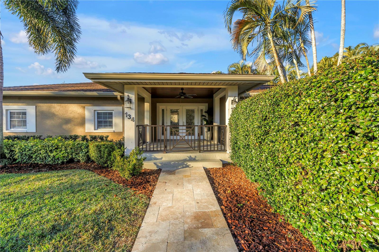 134 RIVIERA WAY NE, ST PETERSBURG, FL, 33704