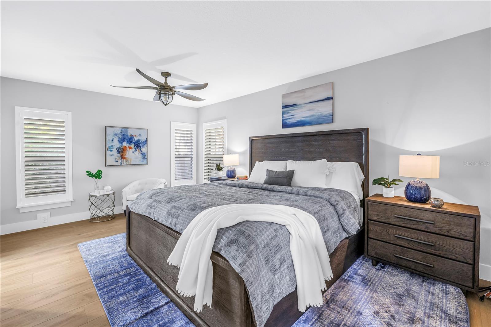 134 RIVIERA WAY NE, ST PETERSBURG, FL, 33704