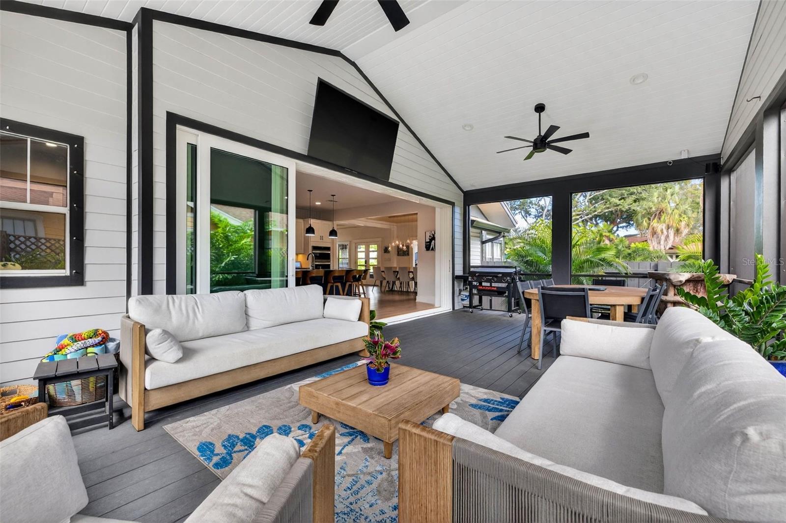 2822 BURLINGTON AVE N, ST PETERSBURG, FL, 33713