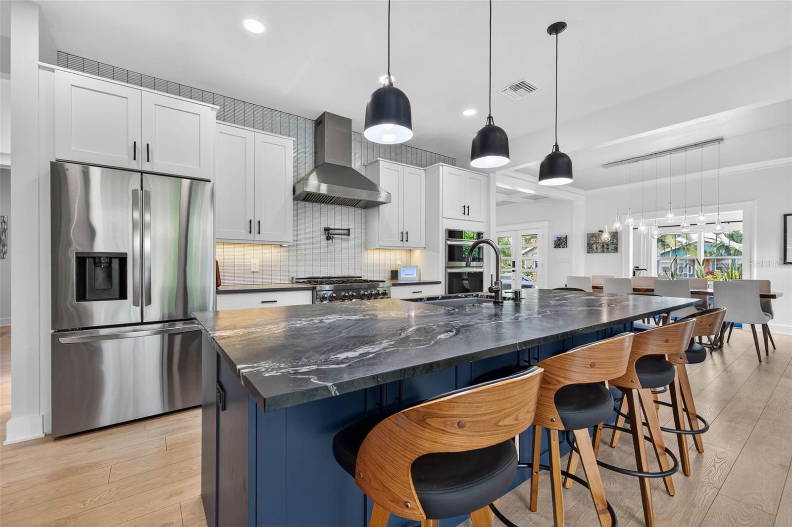 2822 BURLINGTON AVE N, ST PETERSBURG, FL, 33713