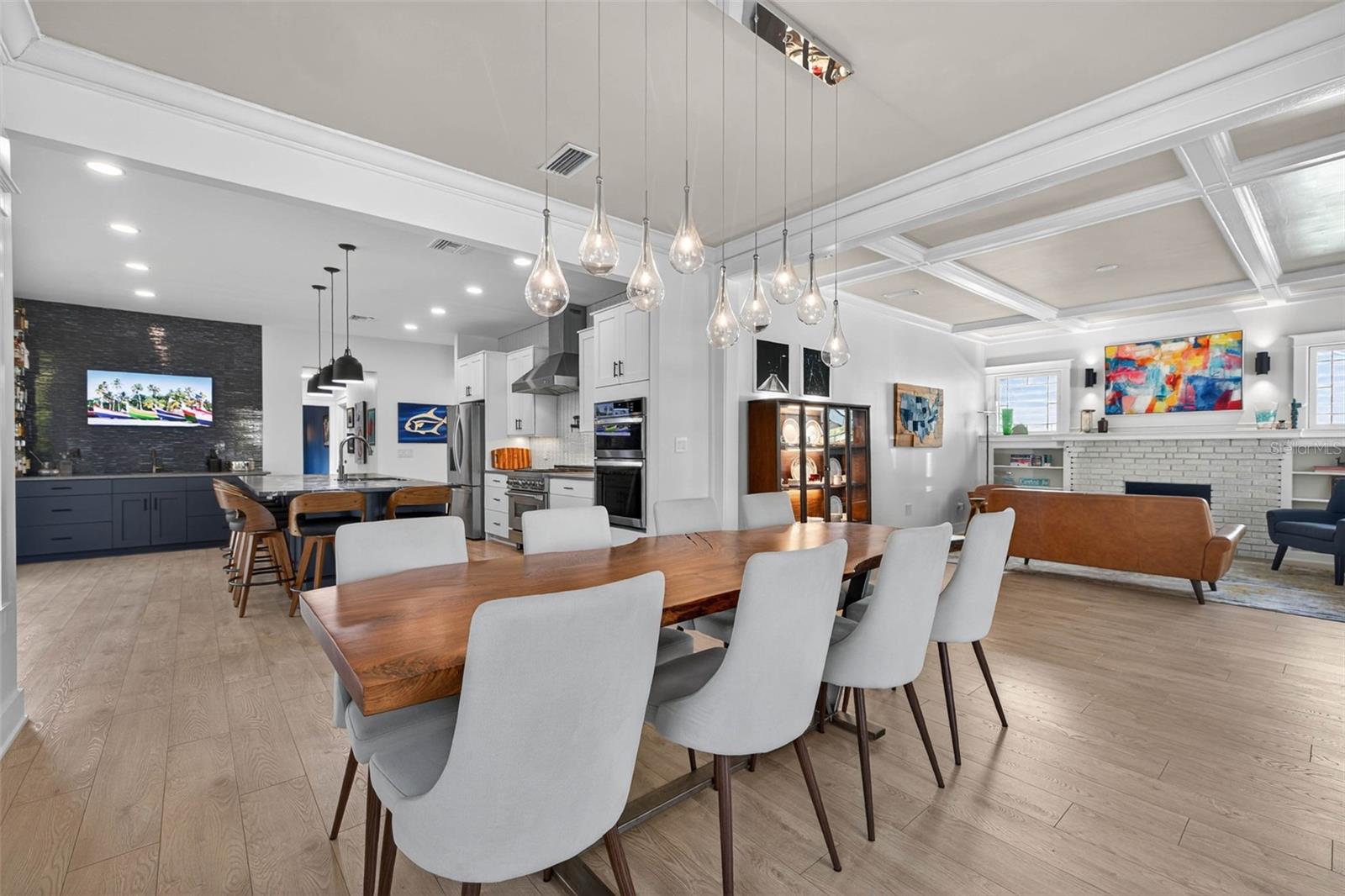 2822 BURLINGTON AVE N, ST PETERSBURG, FL, 33713