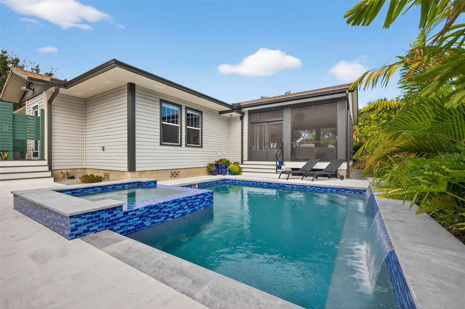 2822 BURLINGTON AVE N, ST PETERSBURG, FL, 33713