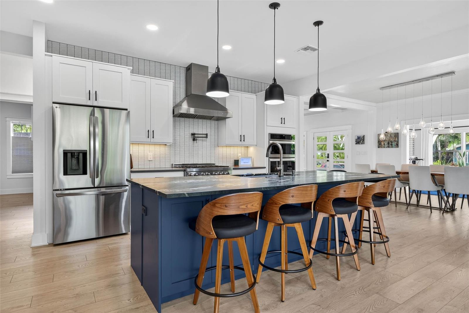 2822 BURLINGTON AVE N, ST PETERSBURG, FL, 33713