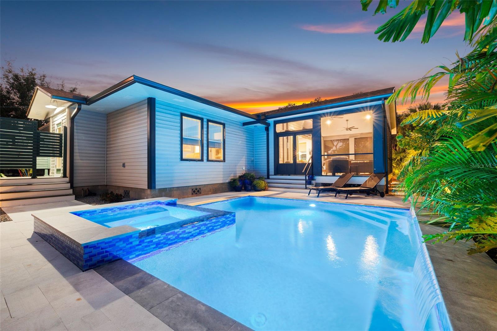 2822 BURLINGTON AVE N, ST PETERSBURG, FL, 33713