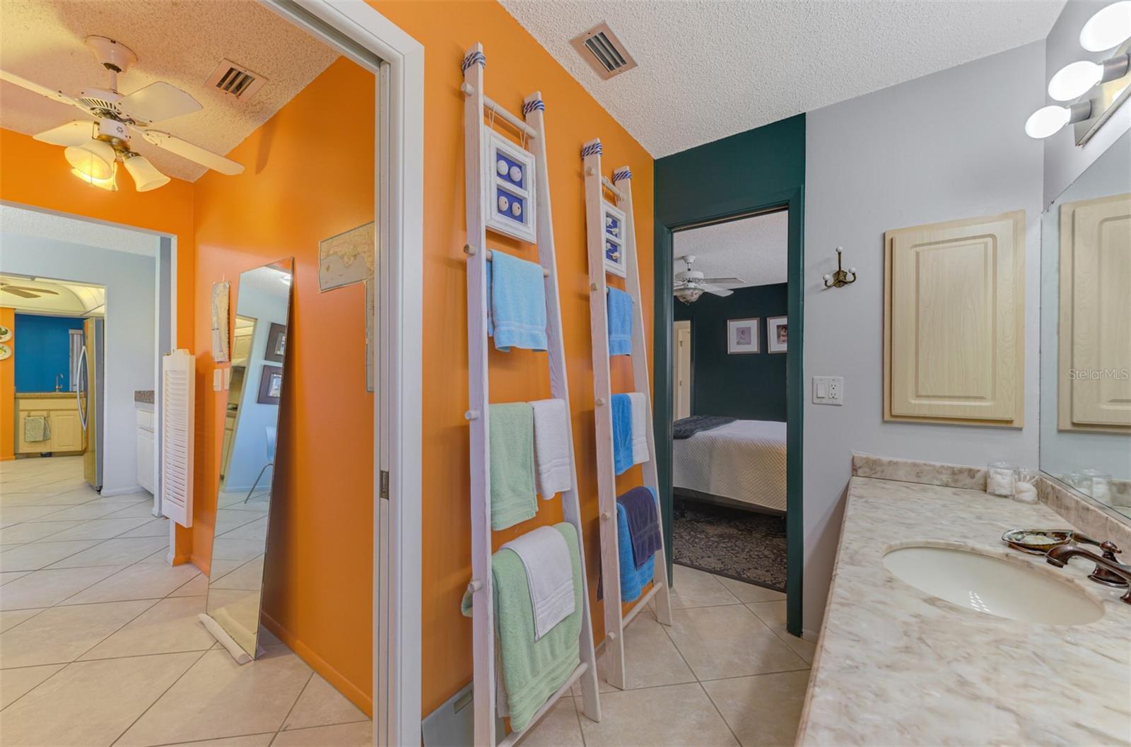 602 PORTIA ST N, NOKOMIS, FL, 34275