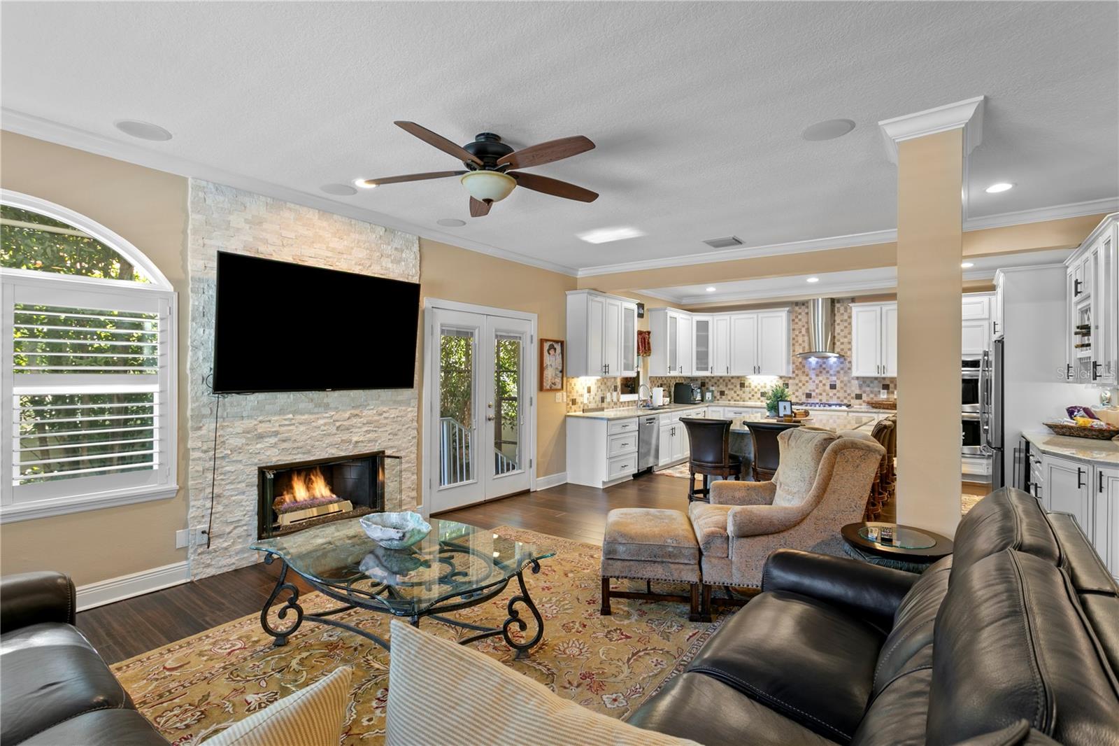 2701 W BAY AVE, TAMPA, FL, 33611