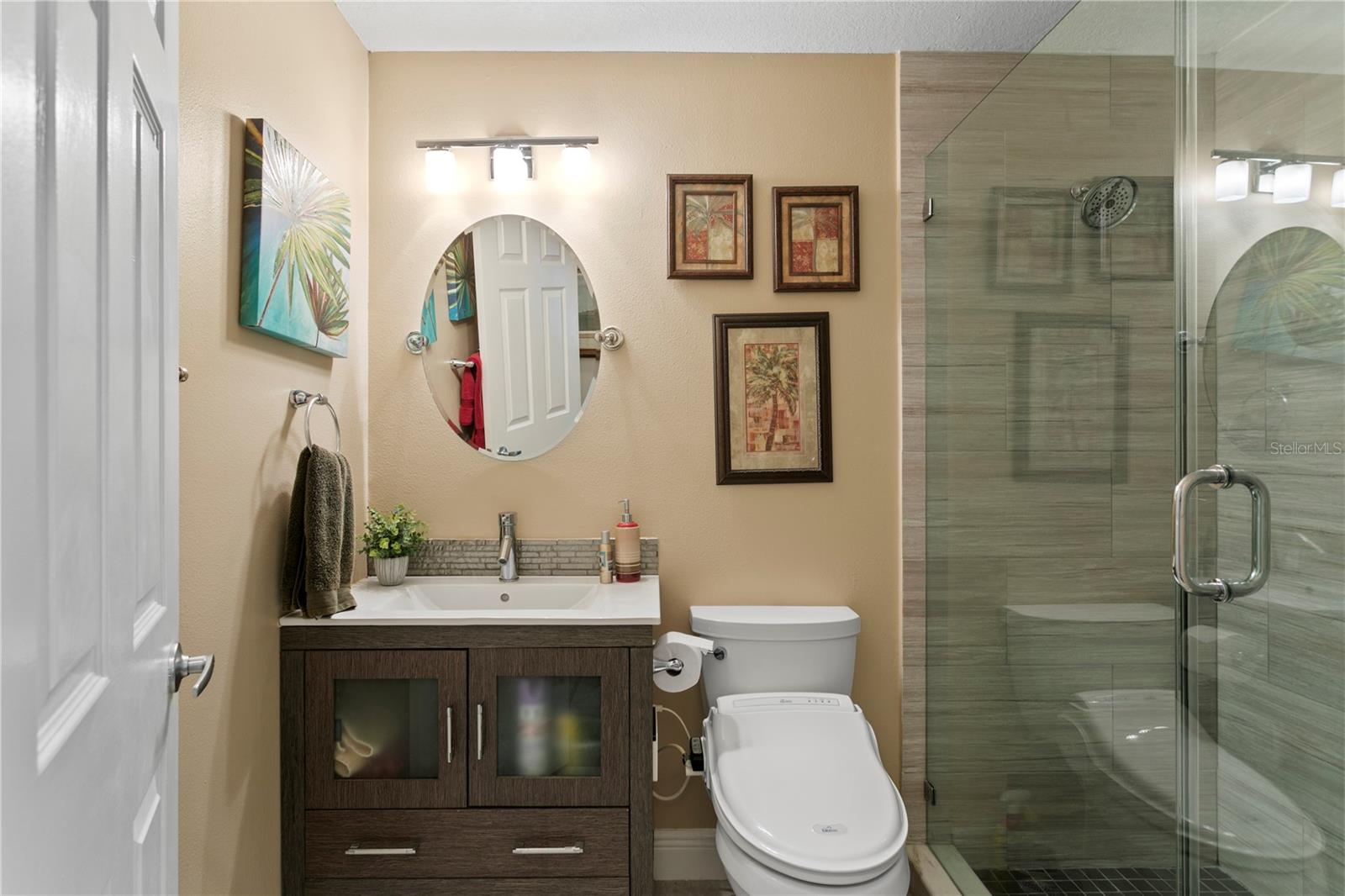 2701 W BAY AVE, TAMPA, FL, 33611