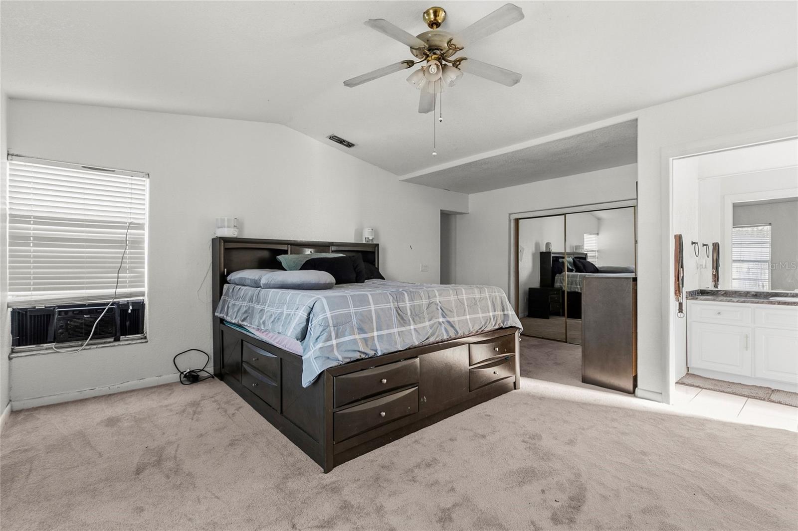 230 ROOSEVELT SQ, OVIEDO, FL, 32765