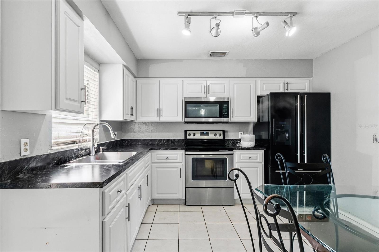 230 ROOSEVELT SQ, OVIEDO, FL, 32765