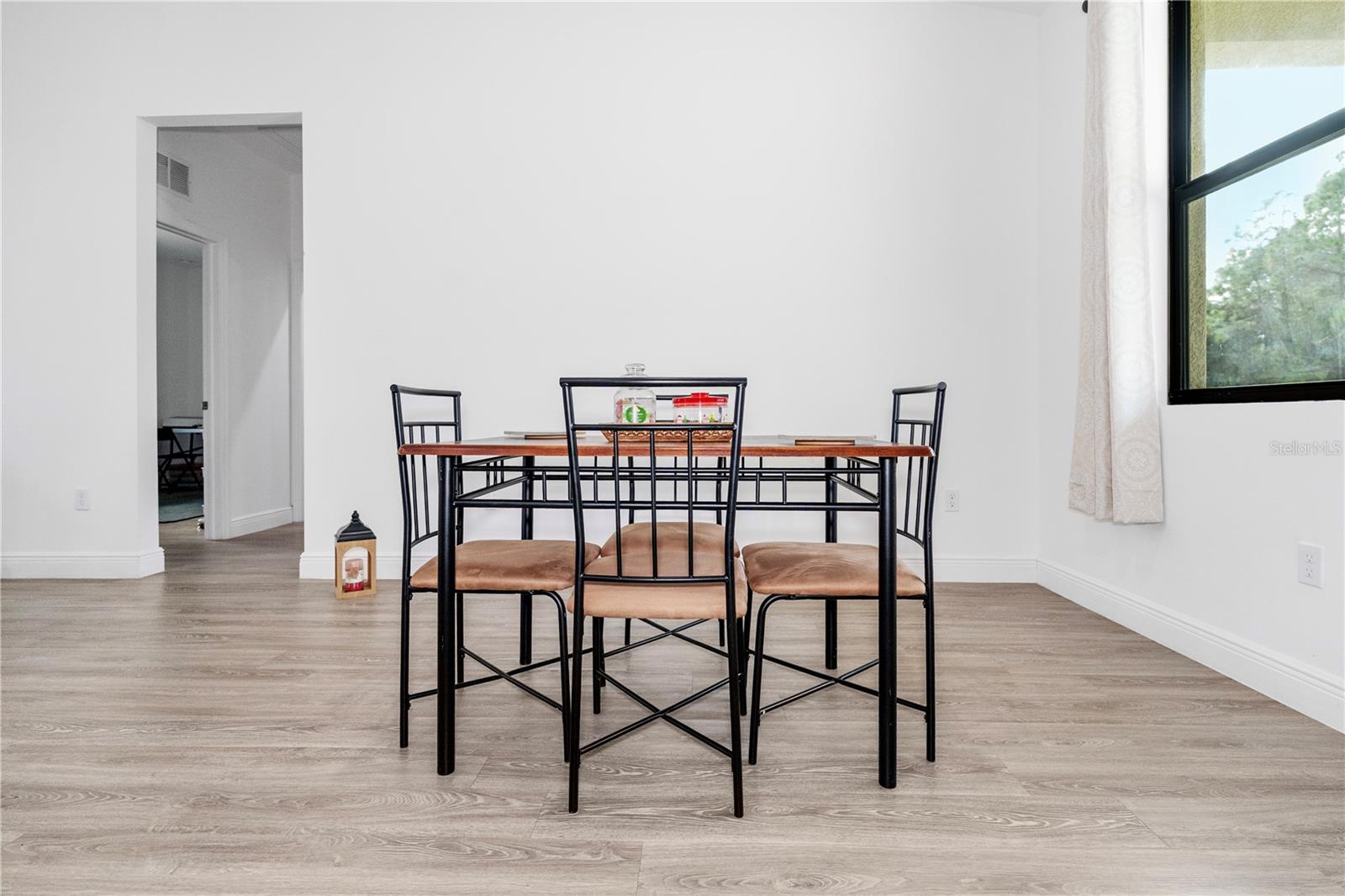 8031 SANDY CIR, LABELLE, FL, 33935