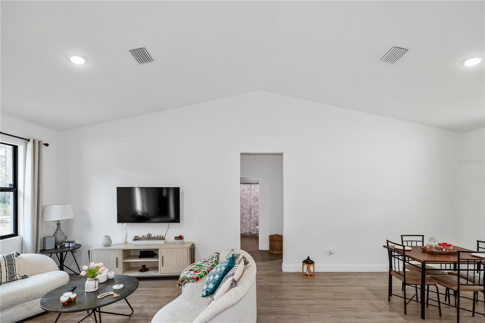 8031 SANDY CIR, LABELLE, FL, 33935