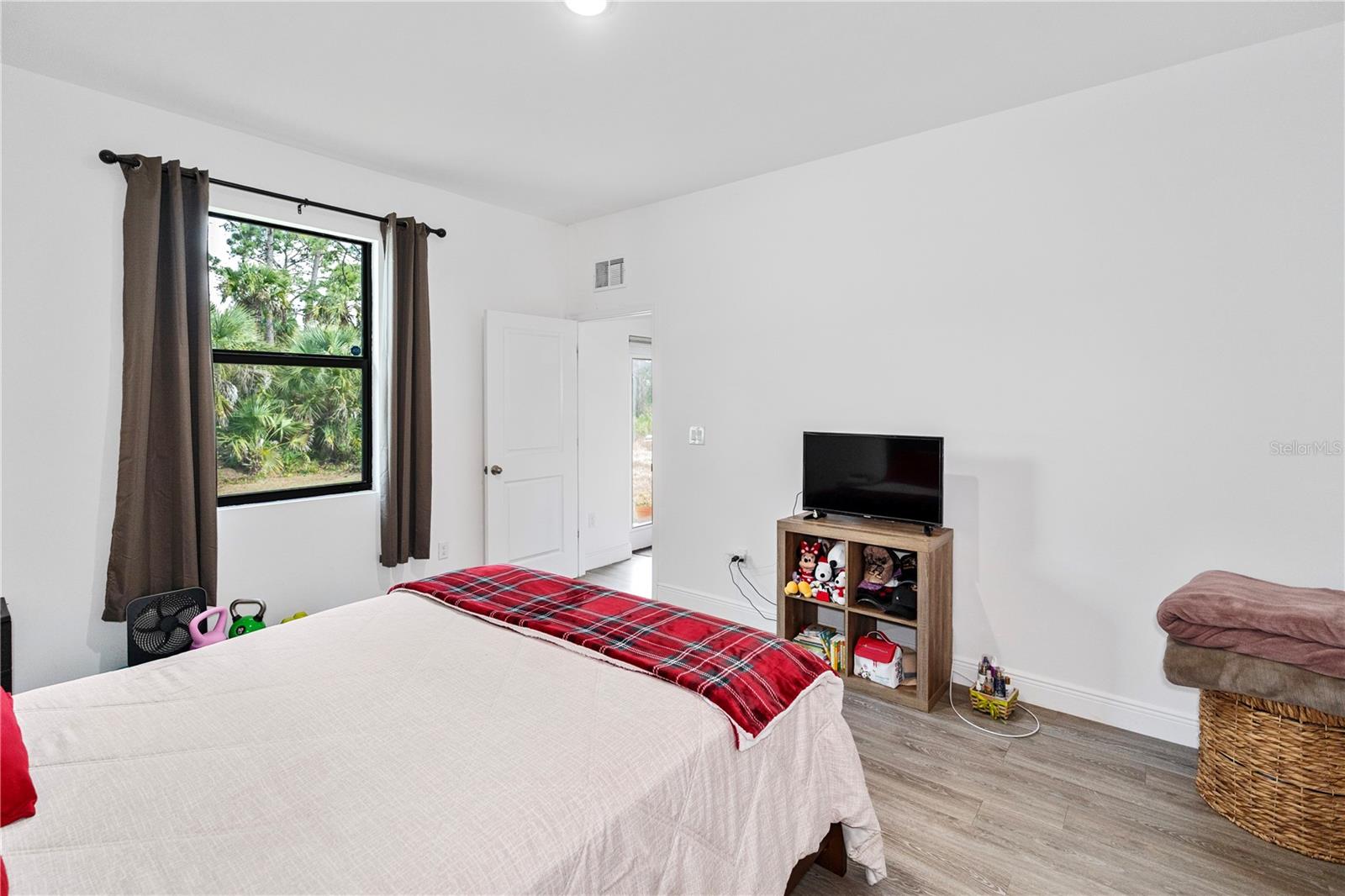 8031 SANDY CIR, LABELLE, FL, 33935